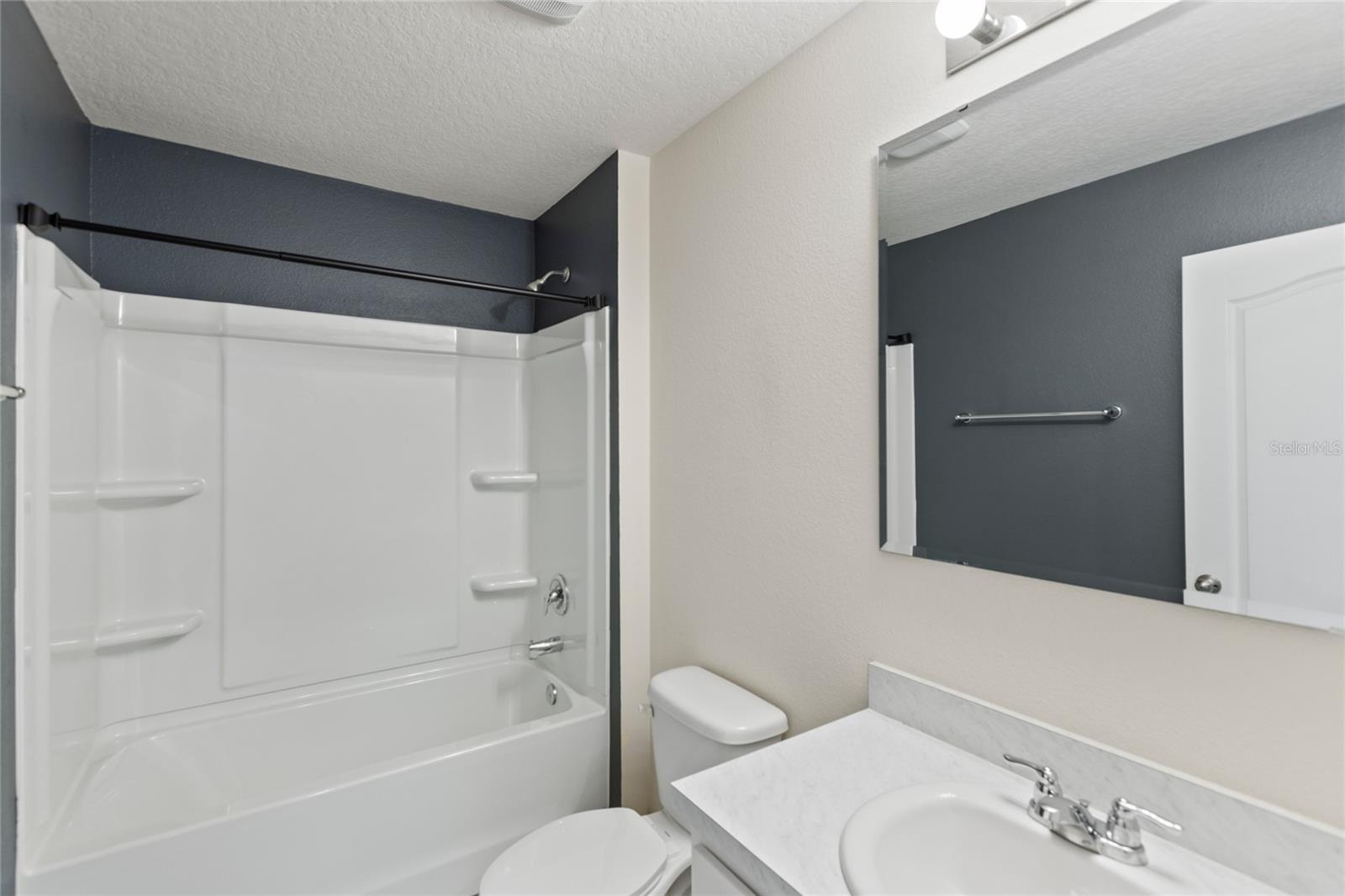 Image 47 of 72 For 46 Pitt Lane