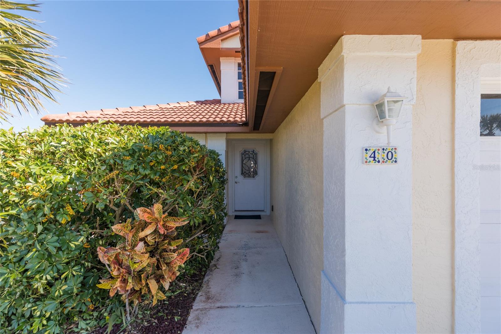 Image 3 of 87 For 40 San Carlos Drive