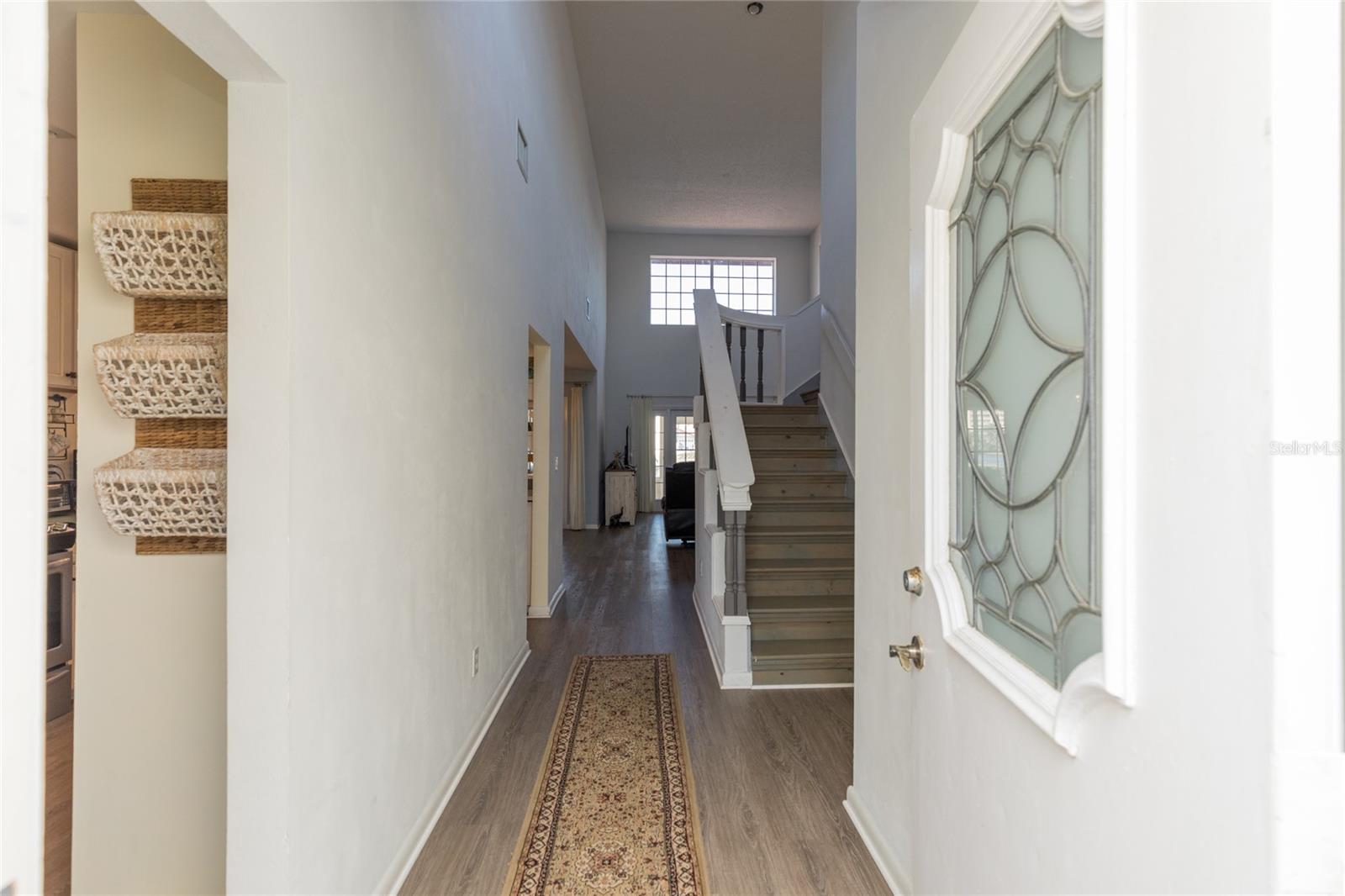 Image 4 of 87 For 40 San Carlos Drive