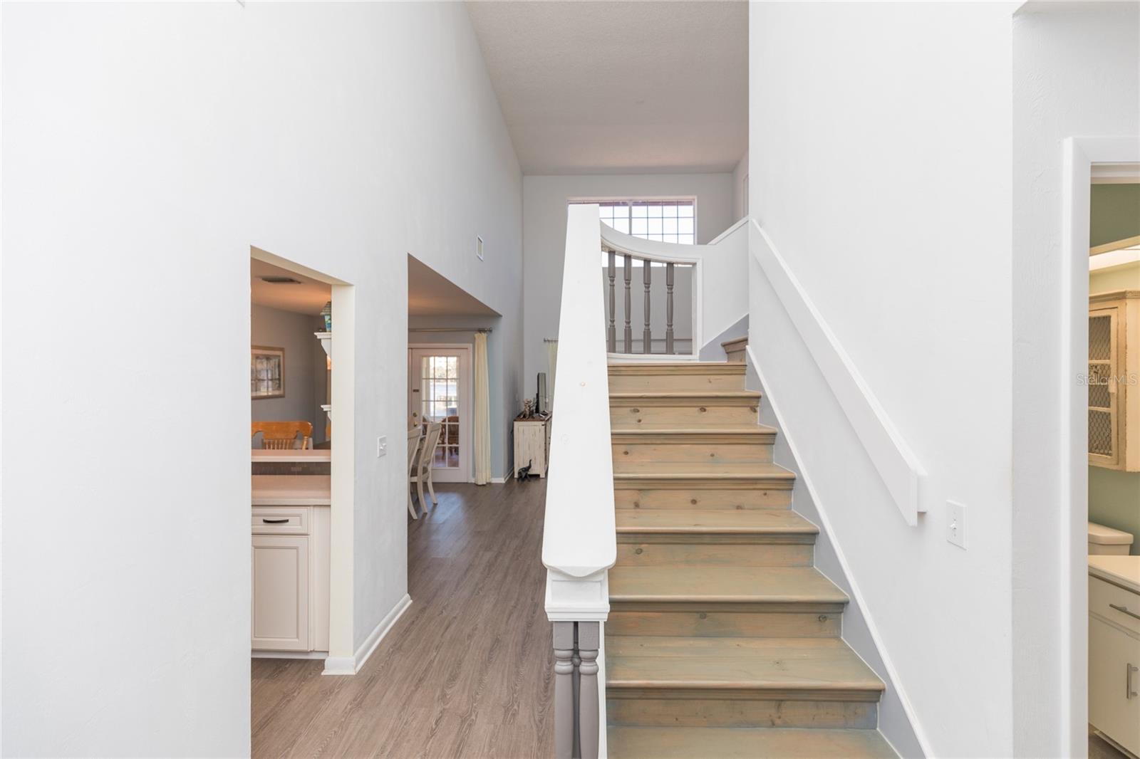 Image 44 of 87 For 40 San Carlos Drive