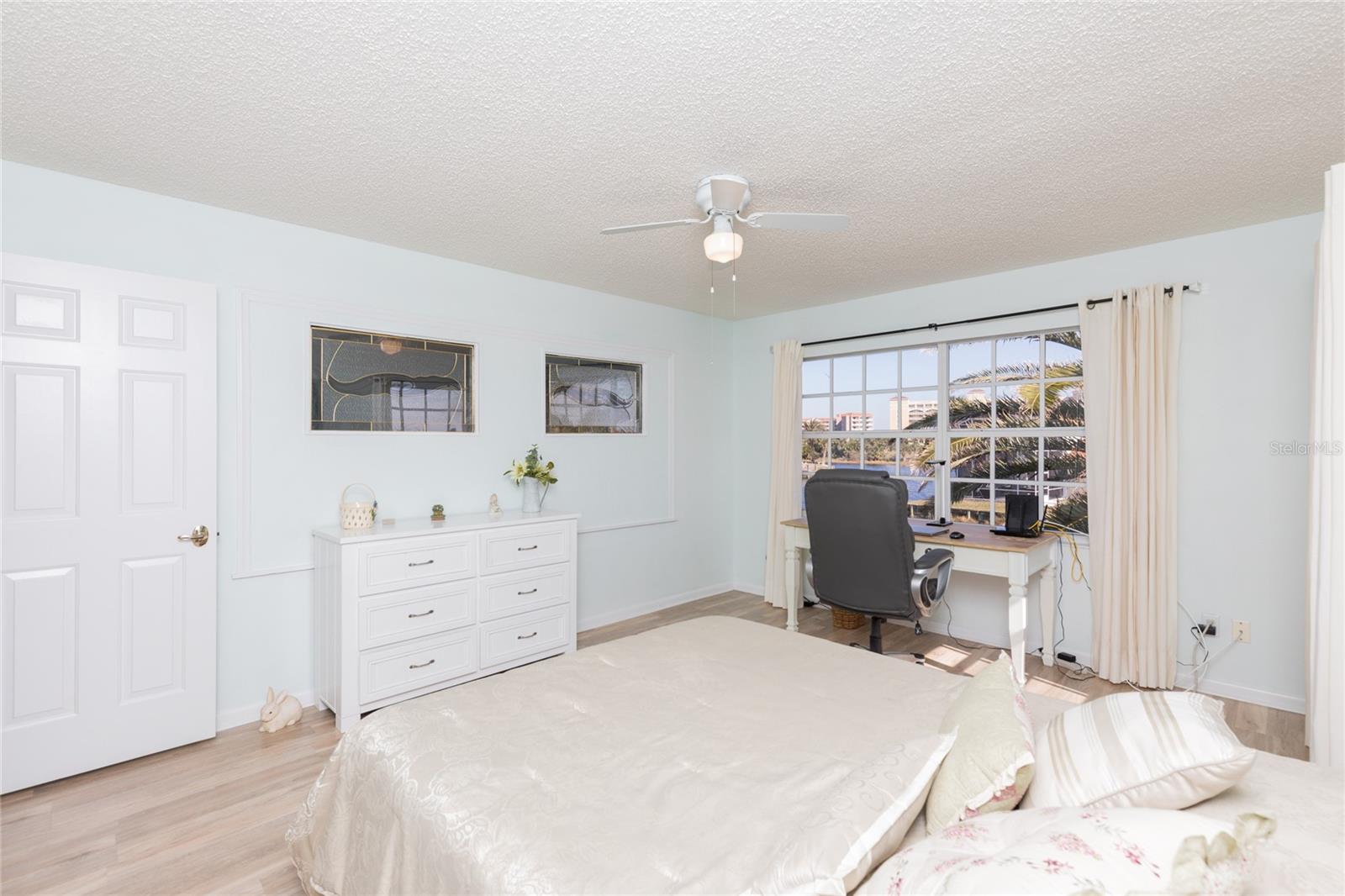 Image 49 of 87 For 40 San Carlos Drive