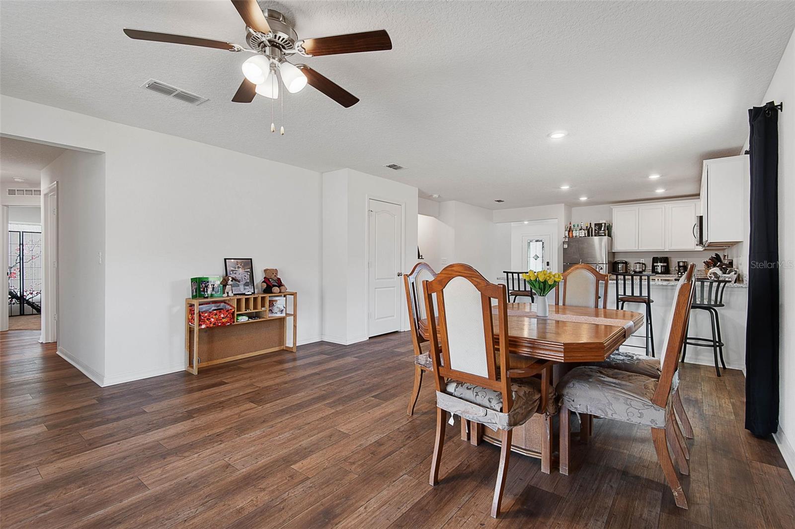 Image 20 of 44 For 13 Ryken Lane