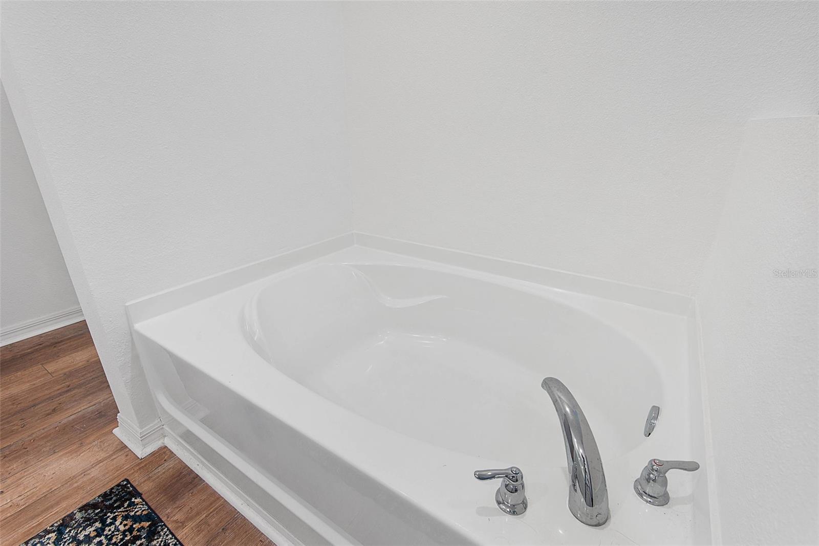 Image 27 of 44 For 13 Ryken Lane