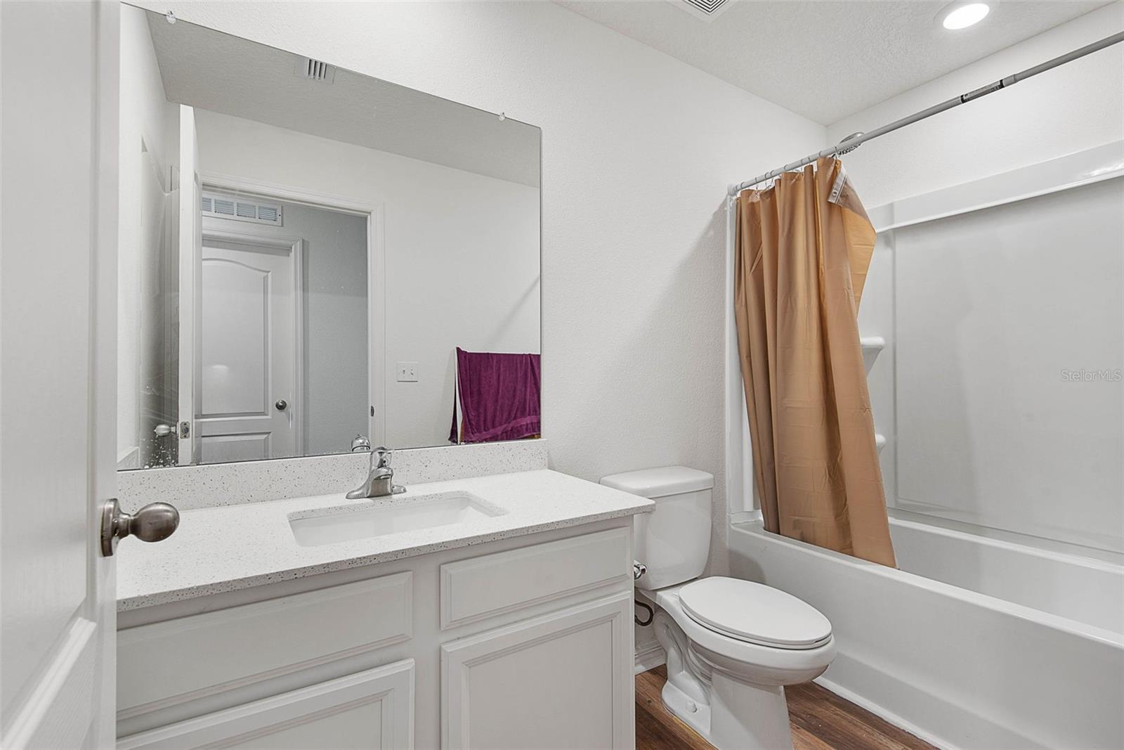 Image 34 of 44 For 13 Ryken Lane