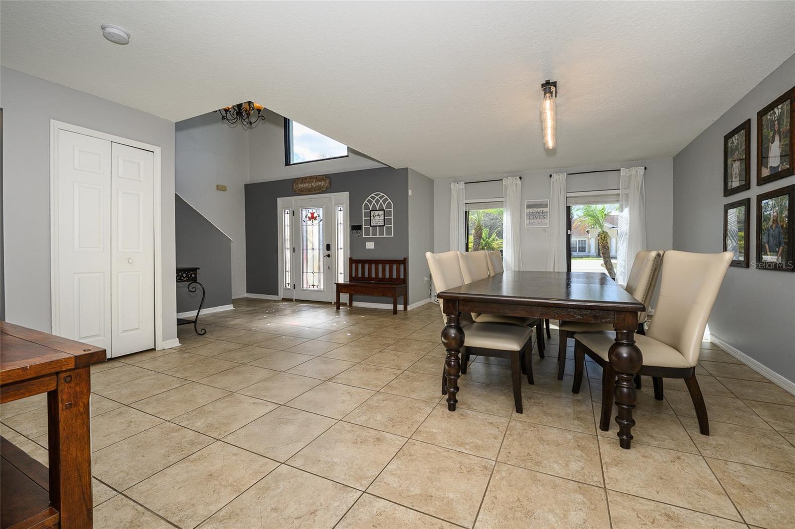 Image 12 of 74 For 220 Bird Of Paradise Drive