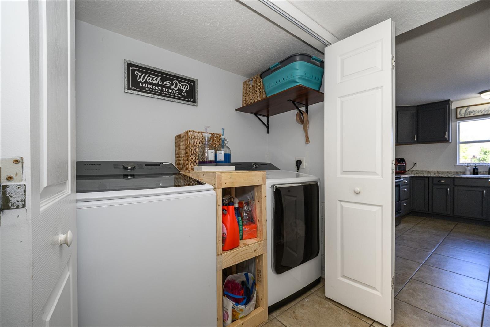 Image 14 of 74 For 220 Bird Of Paradise Drive