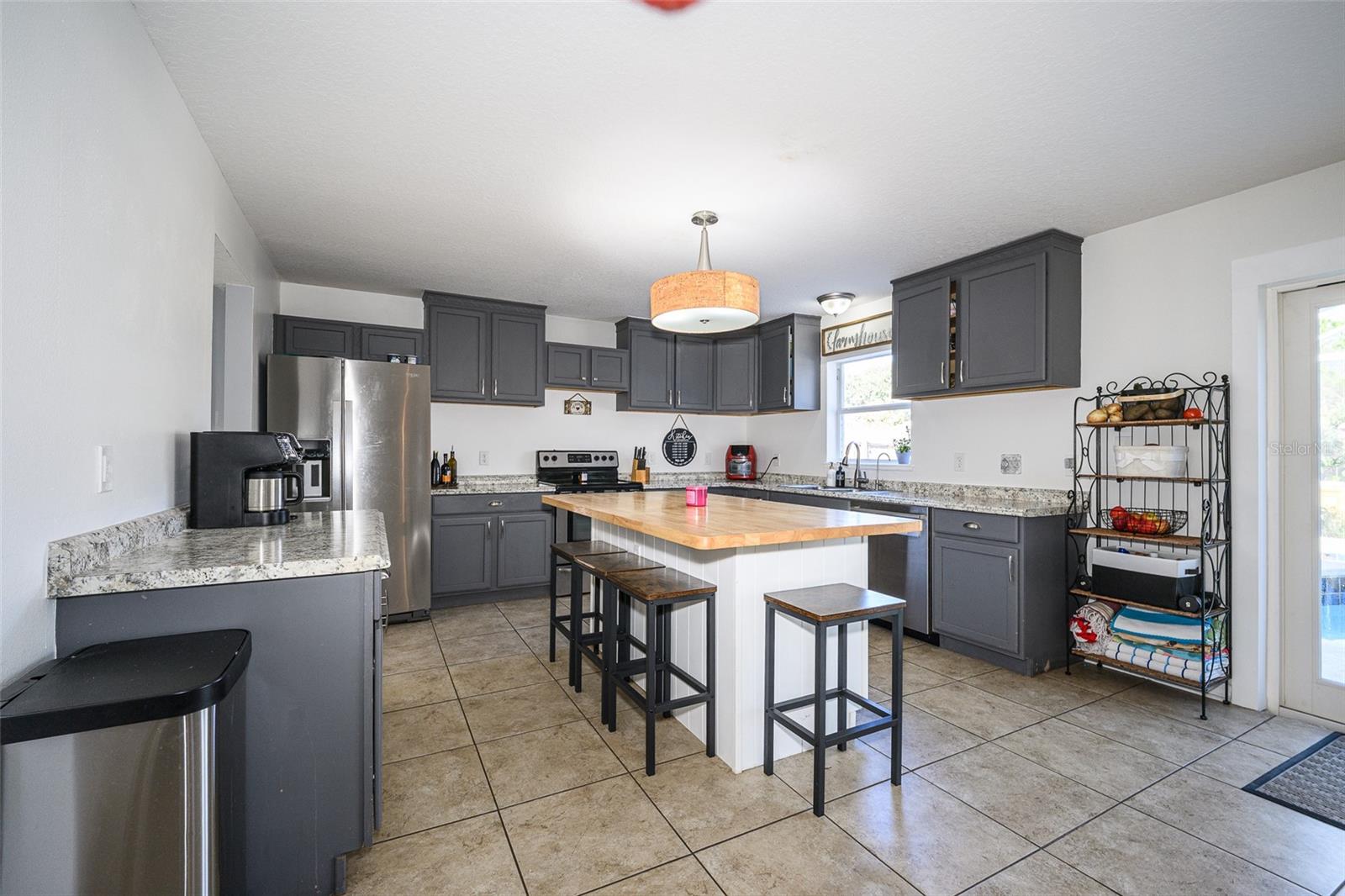 Image 20 of 74 For 220 Bird Of Paradise Drive