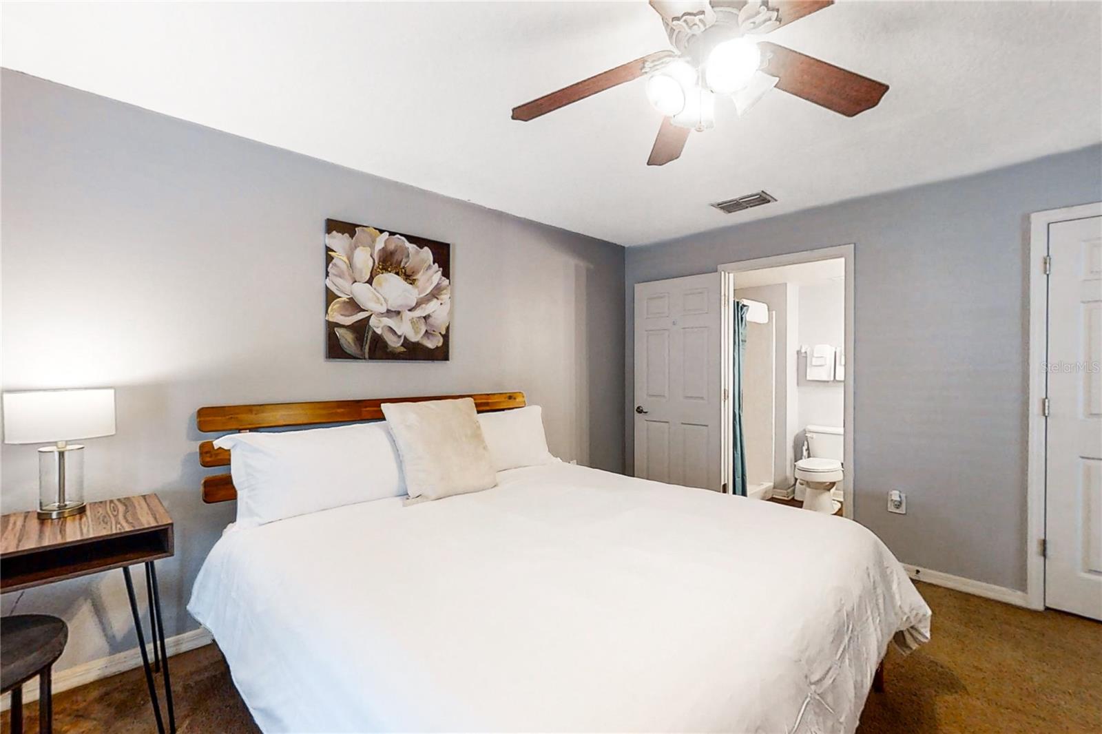 Image 30 of 74 For 220 Bird Of Paradise Drive