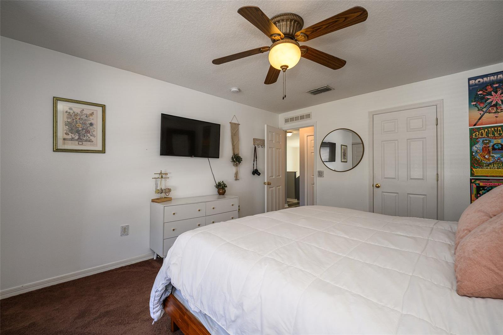 Image 49 of 74 For 220 Bird Of Paradise Drive