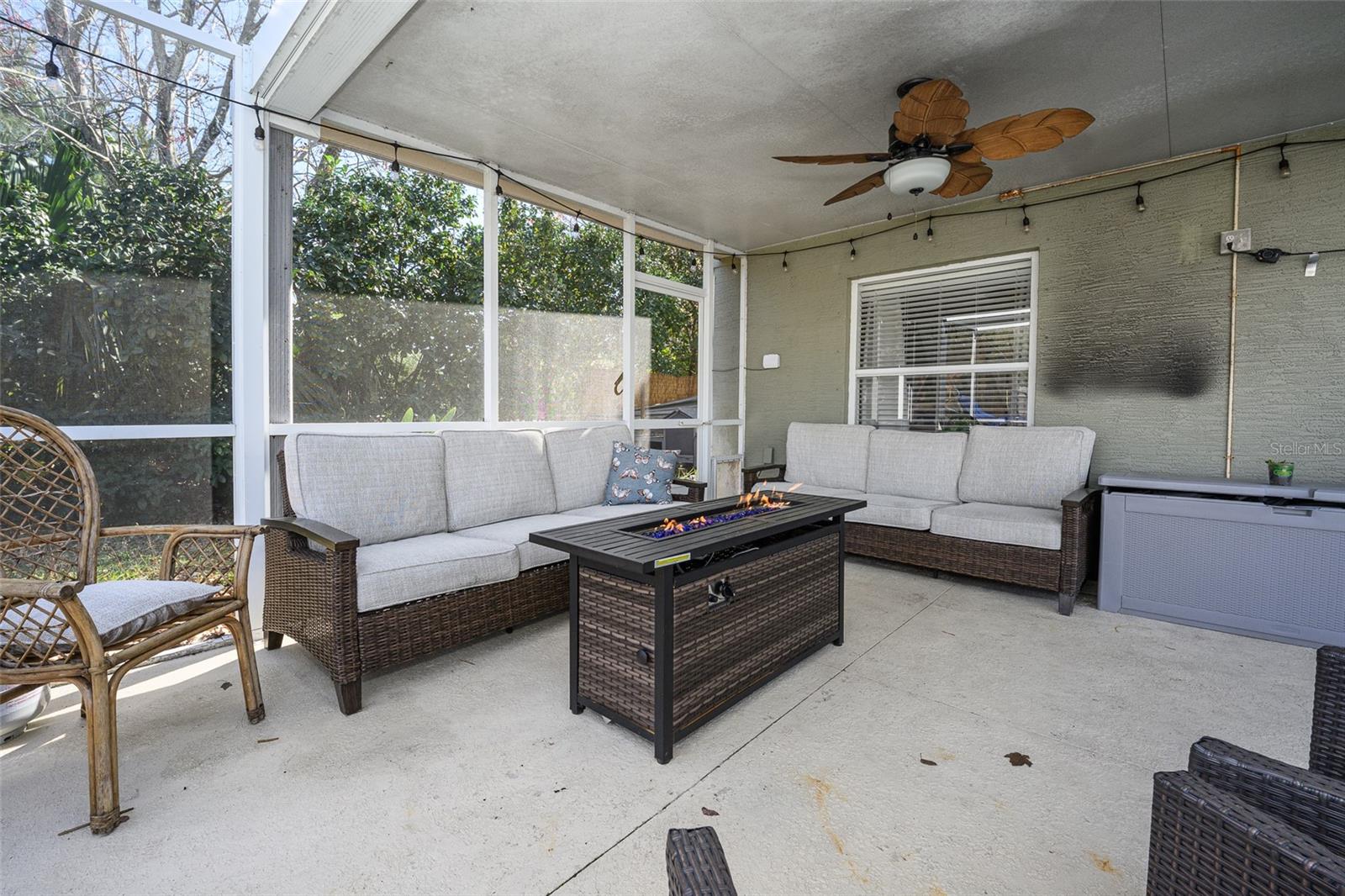 Image 63 of 74 For 220 Bird Of Paradise Drive