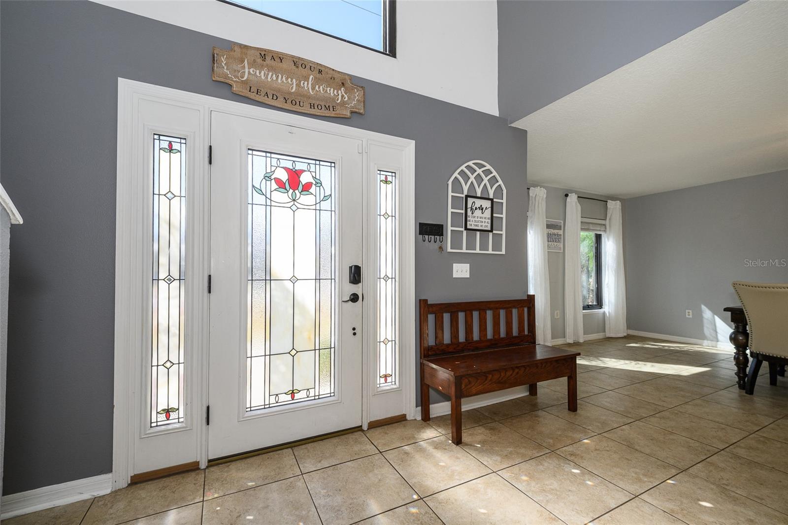 Image 8 of 74 For 220 Bird Of Paradise Drive