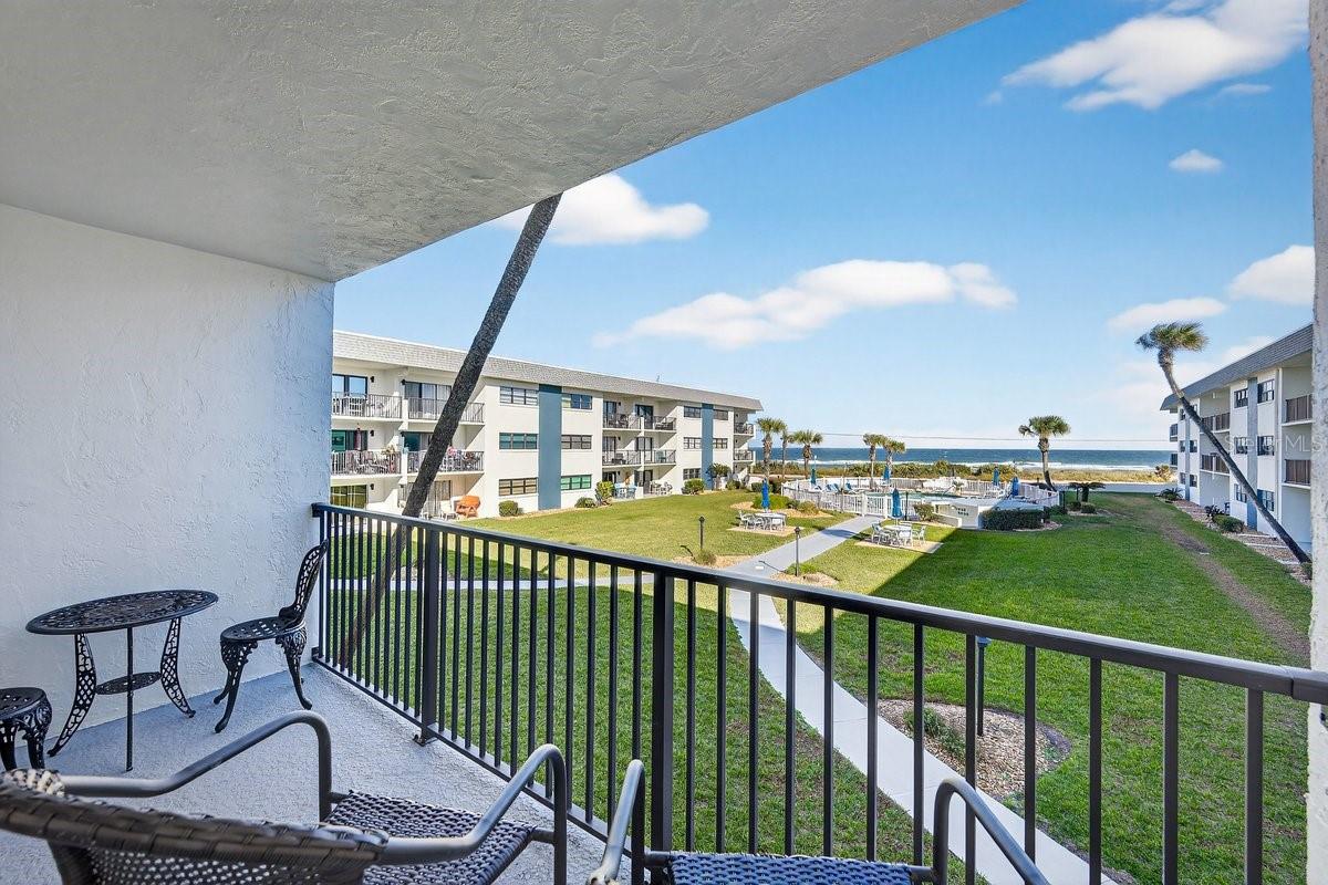 Image 10 of 33 For 2100 Ocean Shore Boulevard 2090