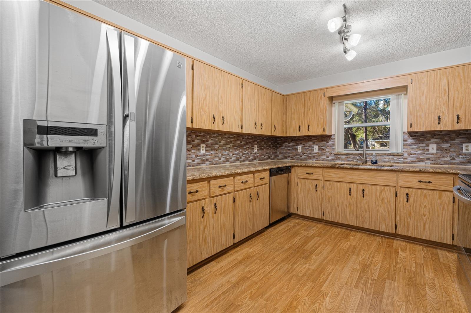 Image 17 of 25 For 9277 83rd Avenue F