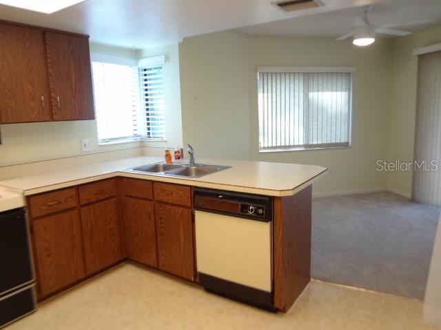 Image 12 of 29 For 12 Hembury Lane