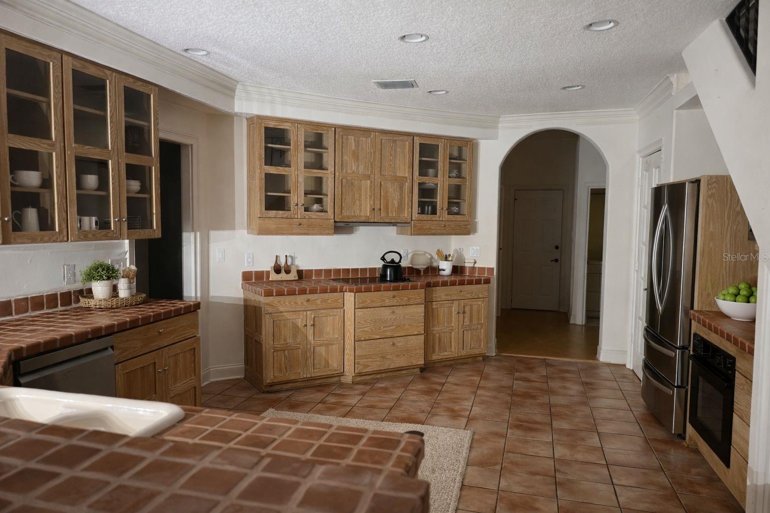 Image 10 of 18 For 100 Lamp Lighter Lane