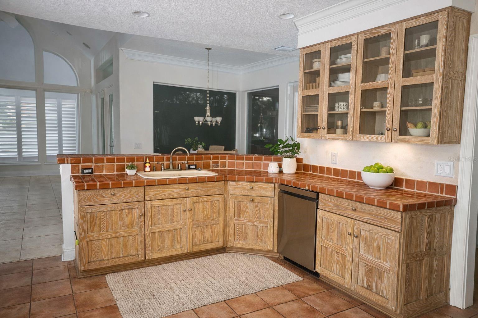 Image 9 of 18 For 100 Lamp Lighter Lane