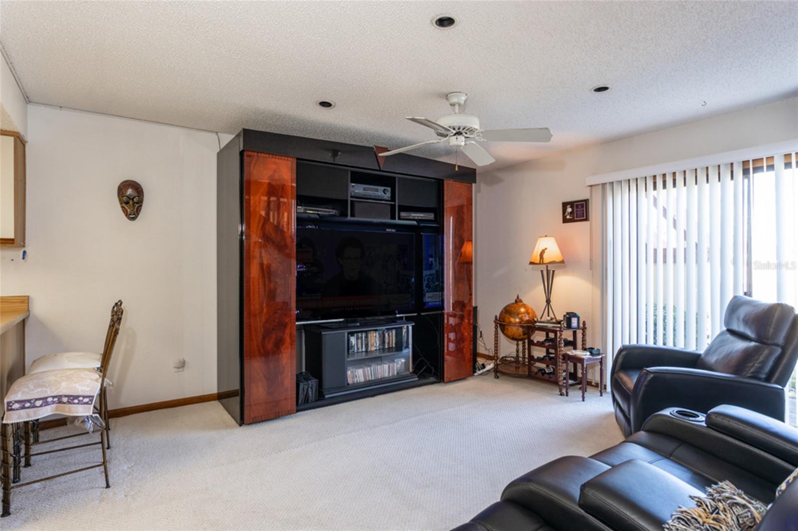 Image 11 of 29 For 39 Village Circle 5-501