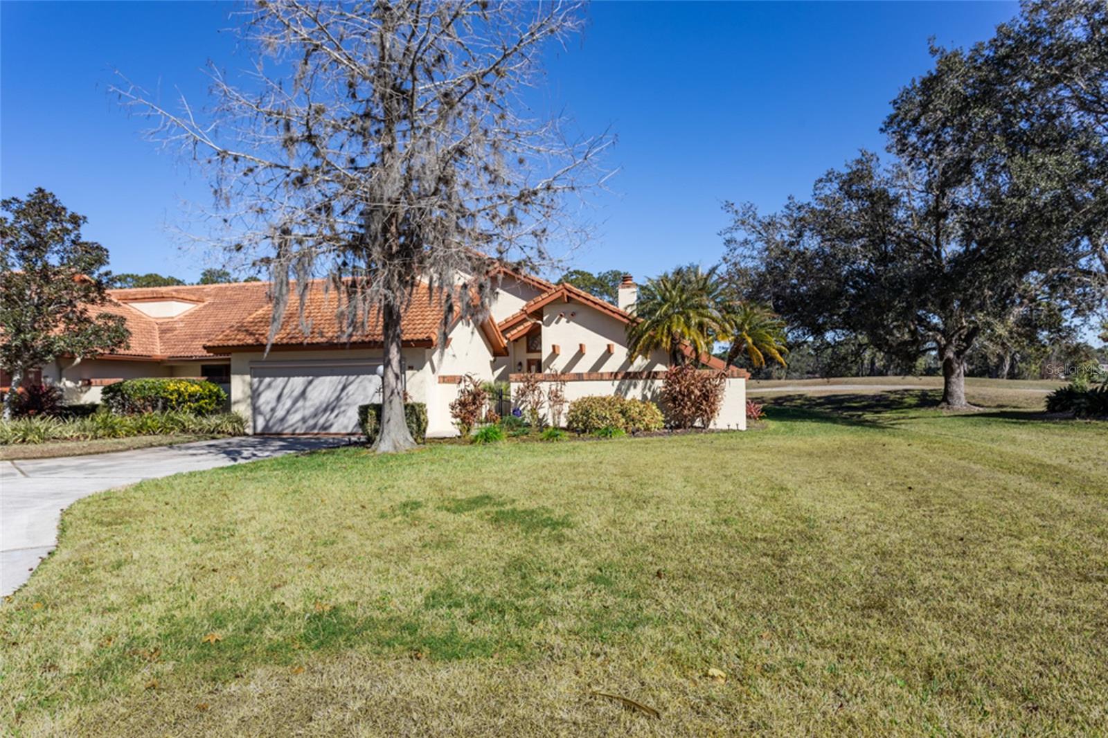 Image 2 of 29 For 39 Village Circle 5-501