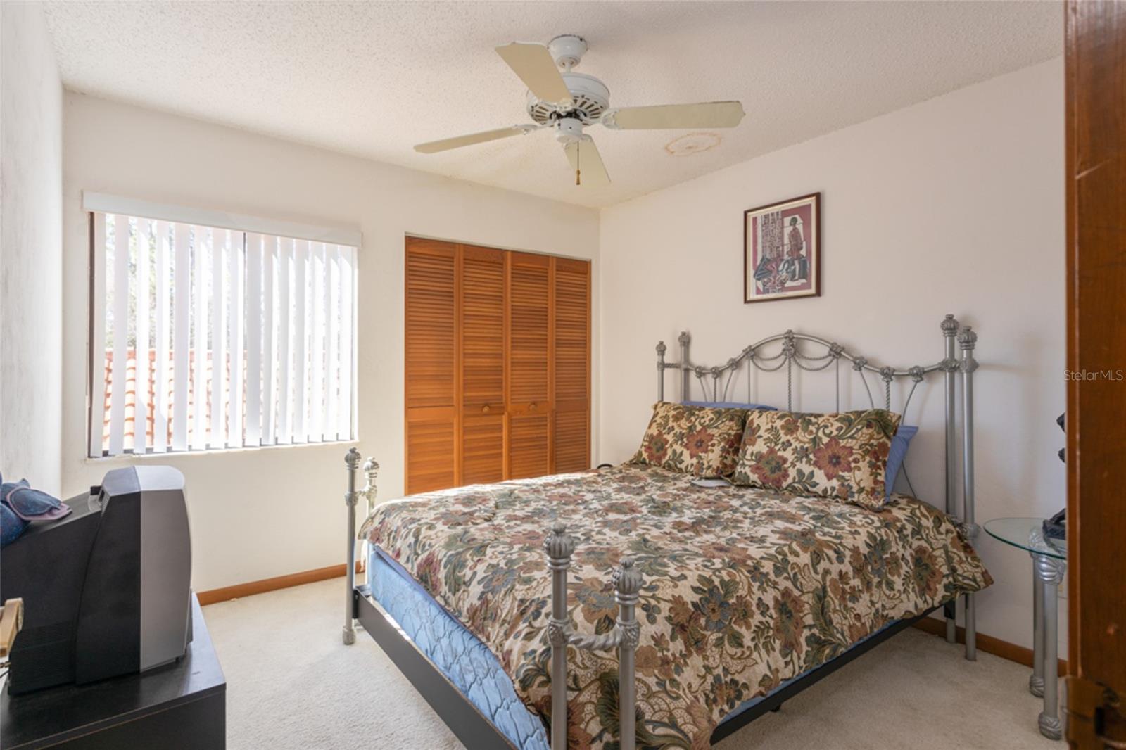 Image 20 of 29 For 39 Village Circle 5-501