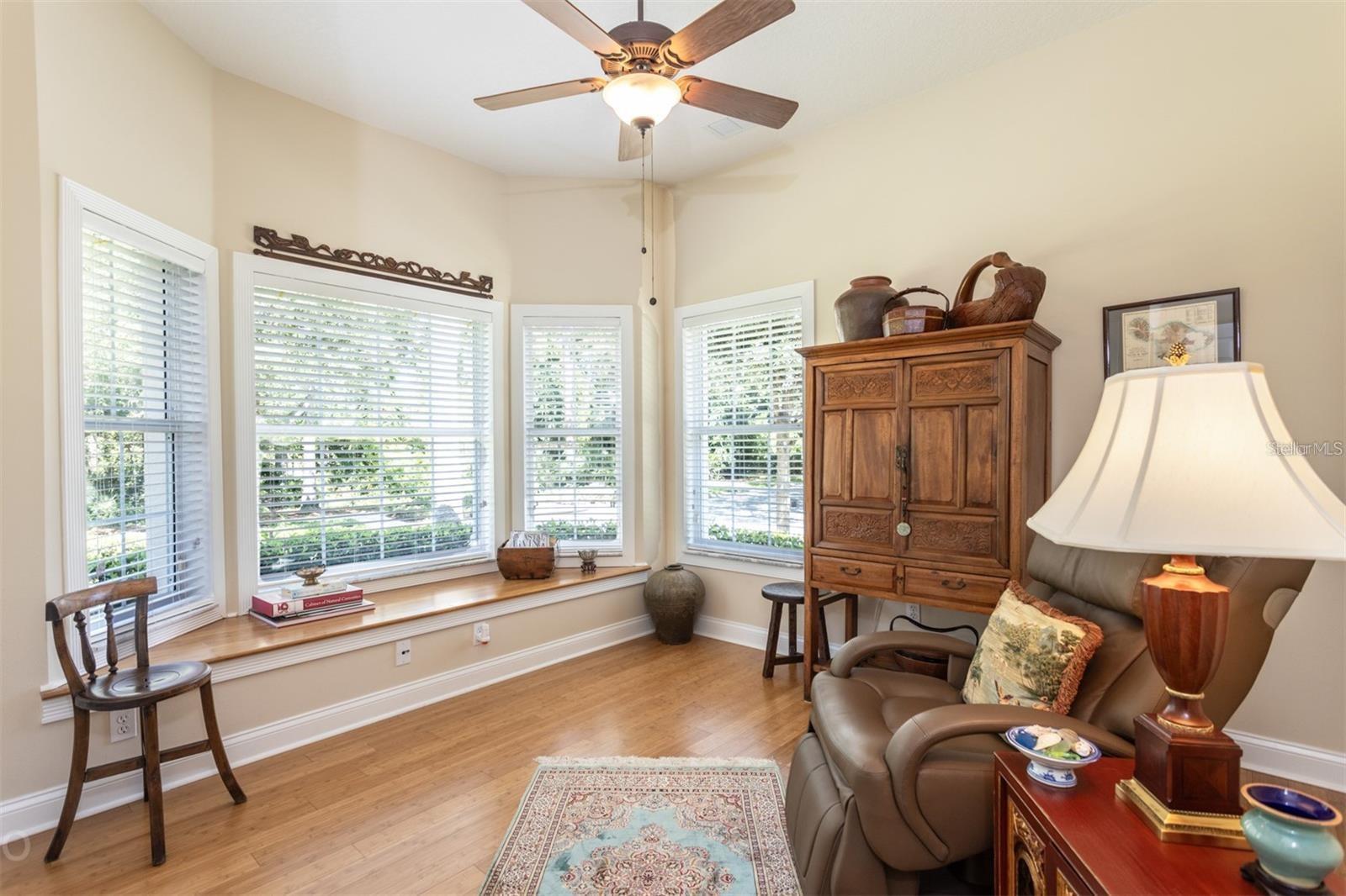 Image 18 of 34 For 1 Ibis Court S