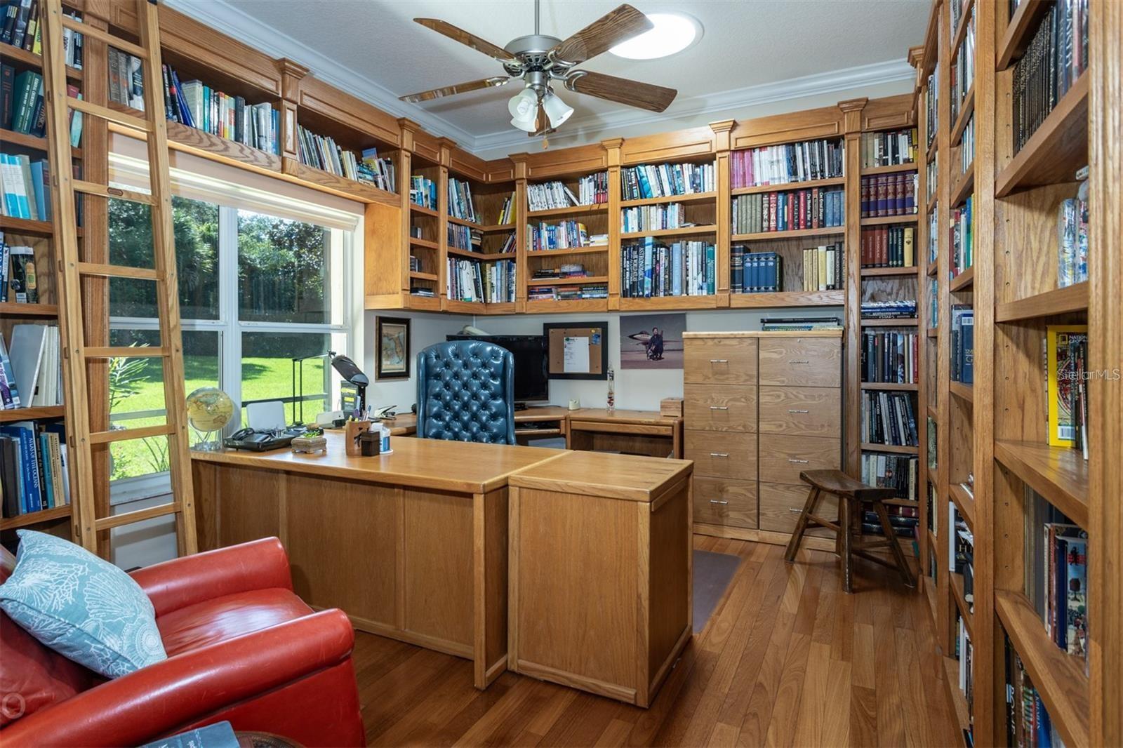 Image 19 of 34 For 1 Ibis Court S