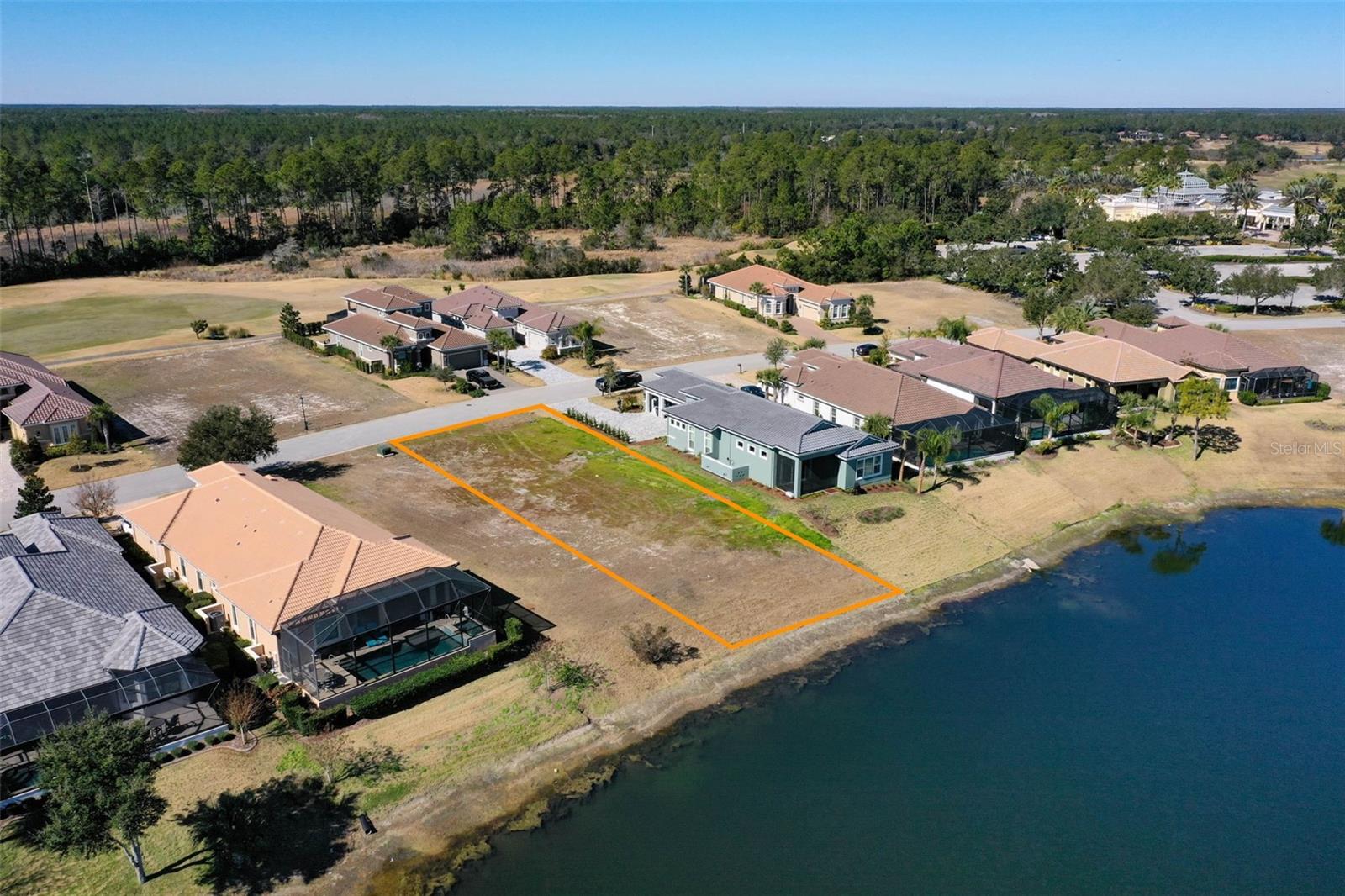 Image 11 of 39 For 423 Bourganville Drive