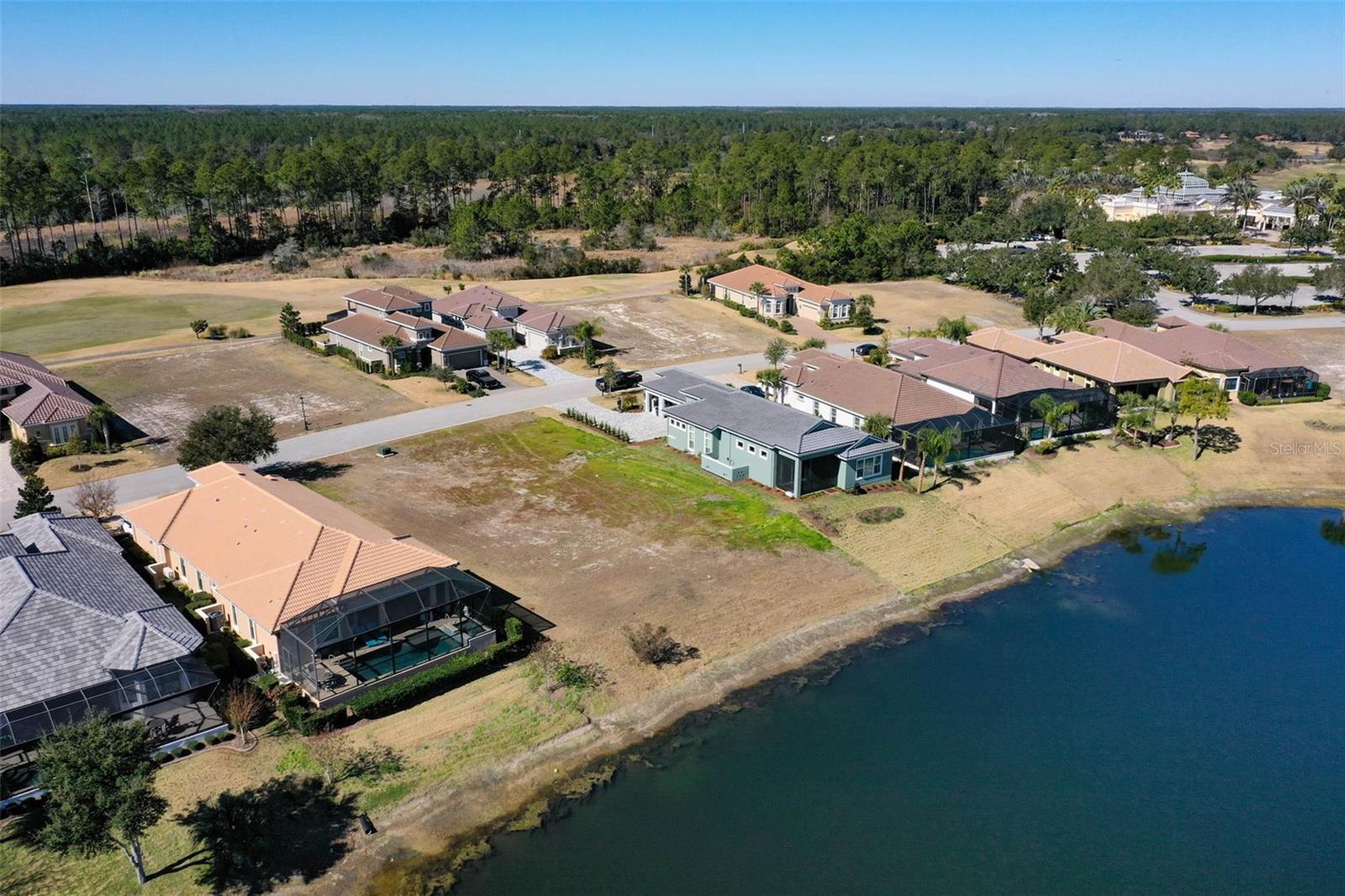 Image 12 of 39 For 423 Bourganville Drive