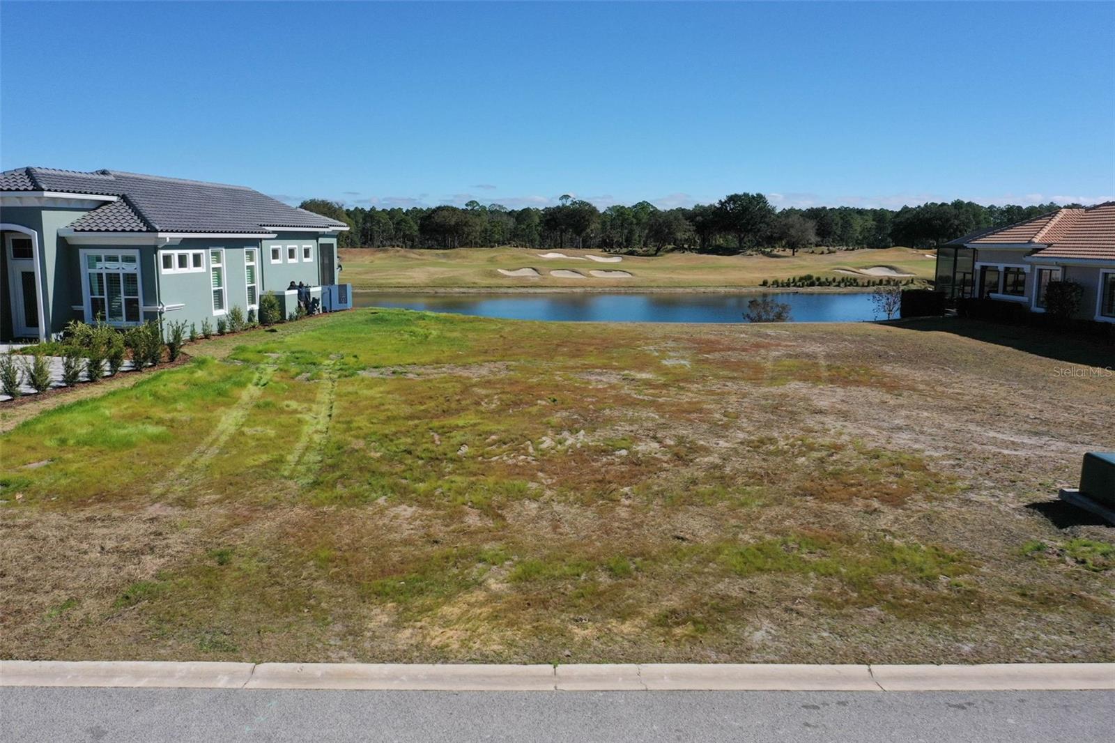 Image 2 of 39 For 423 Bourganville Drive