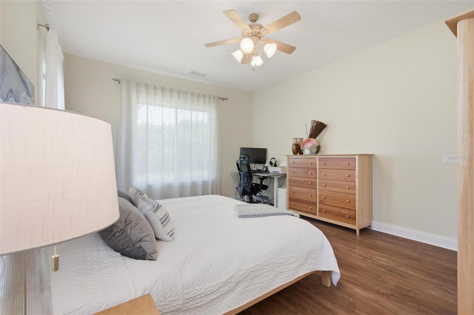 Listing photo id 31 for 33 Marshview Lane