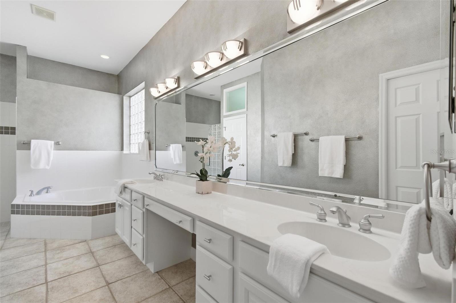 Listing photo id 34 for 33 Marshview Lane