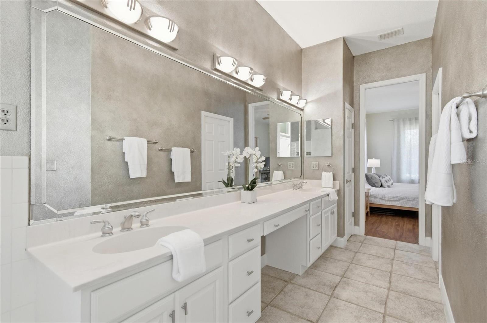 Listing photo id 36 for 33 Marshview Lane