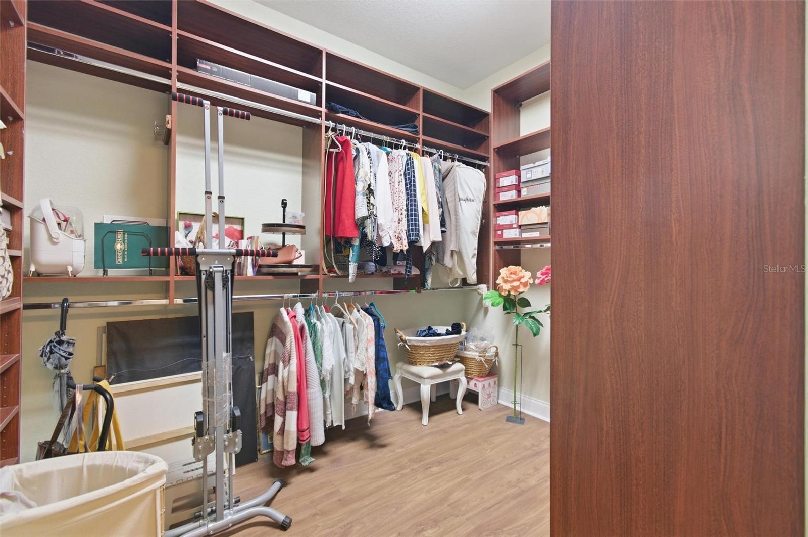 Listing photo id 40 for 33 Marshview Lane