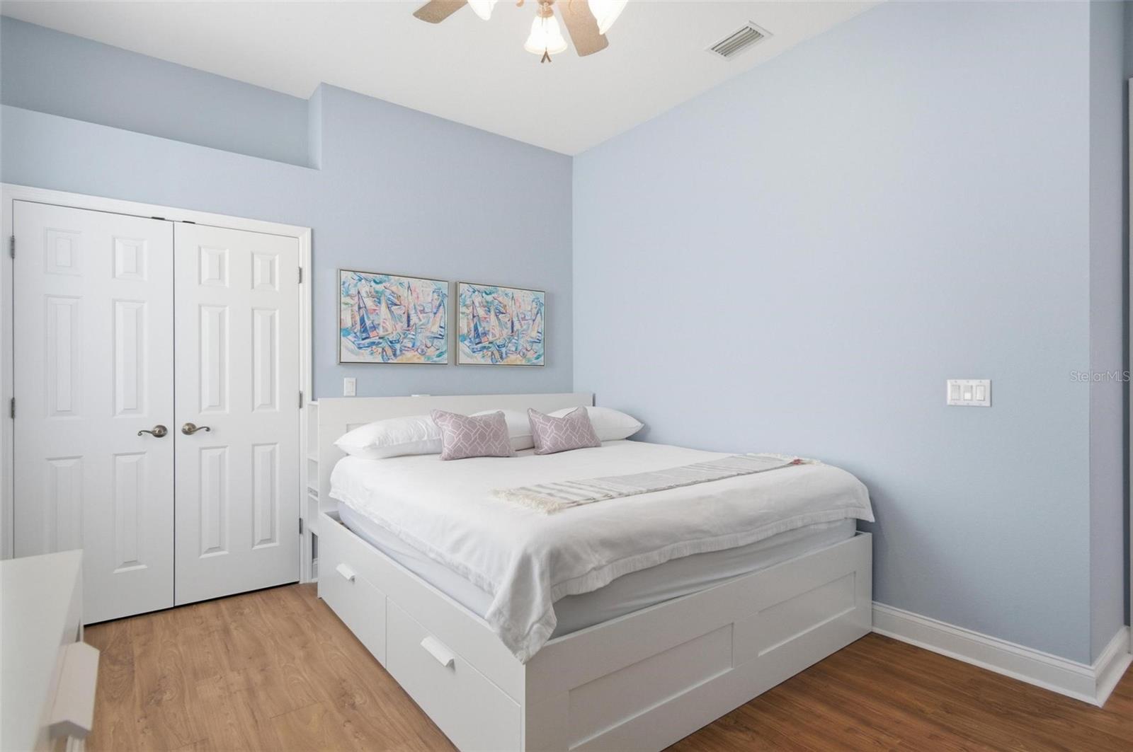 Listing photo id 45 for 33 Marshview Lane