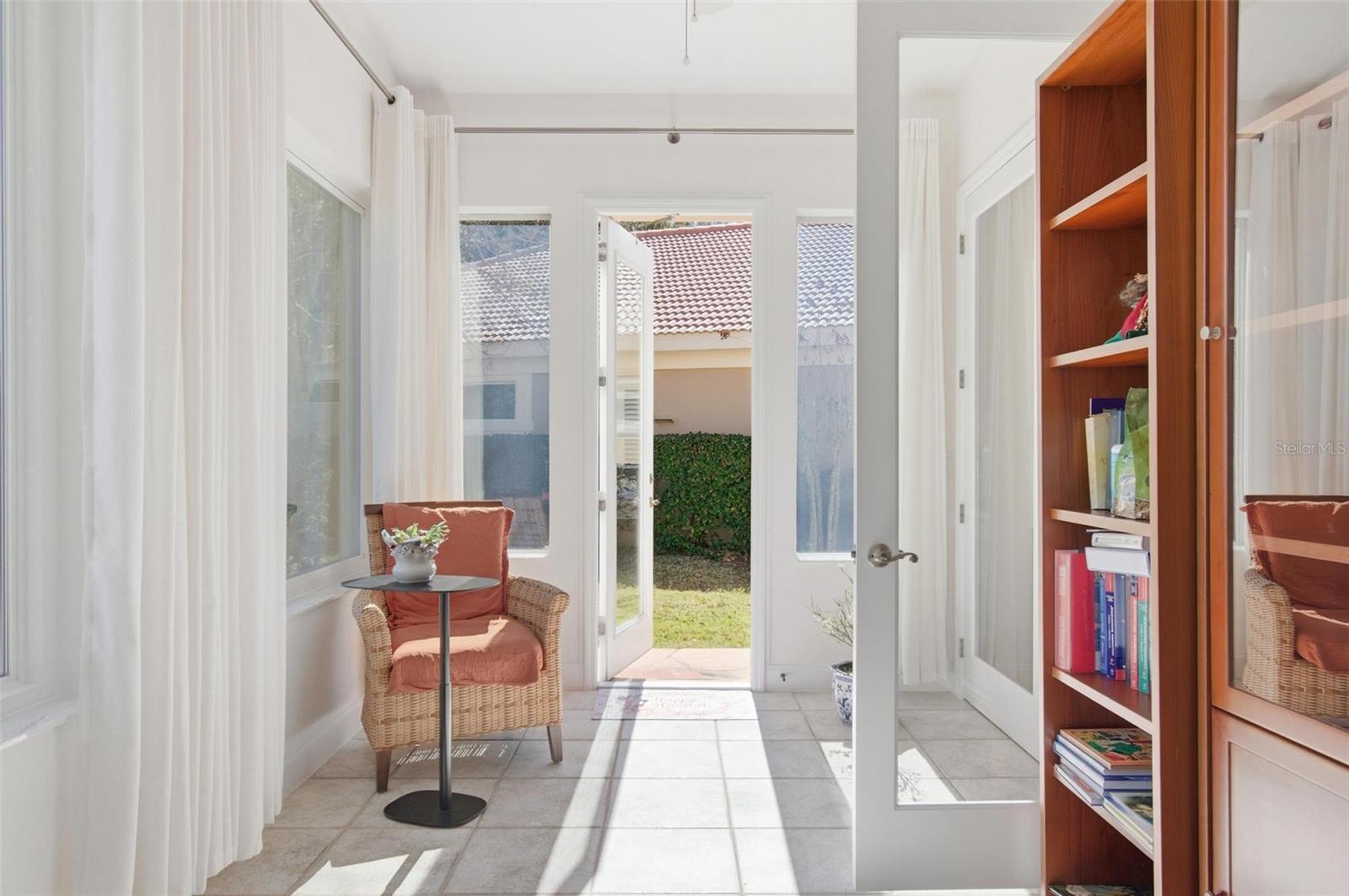 Listing photo id 57 for 33 Marshview Lane