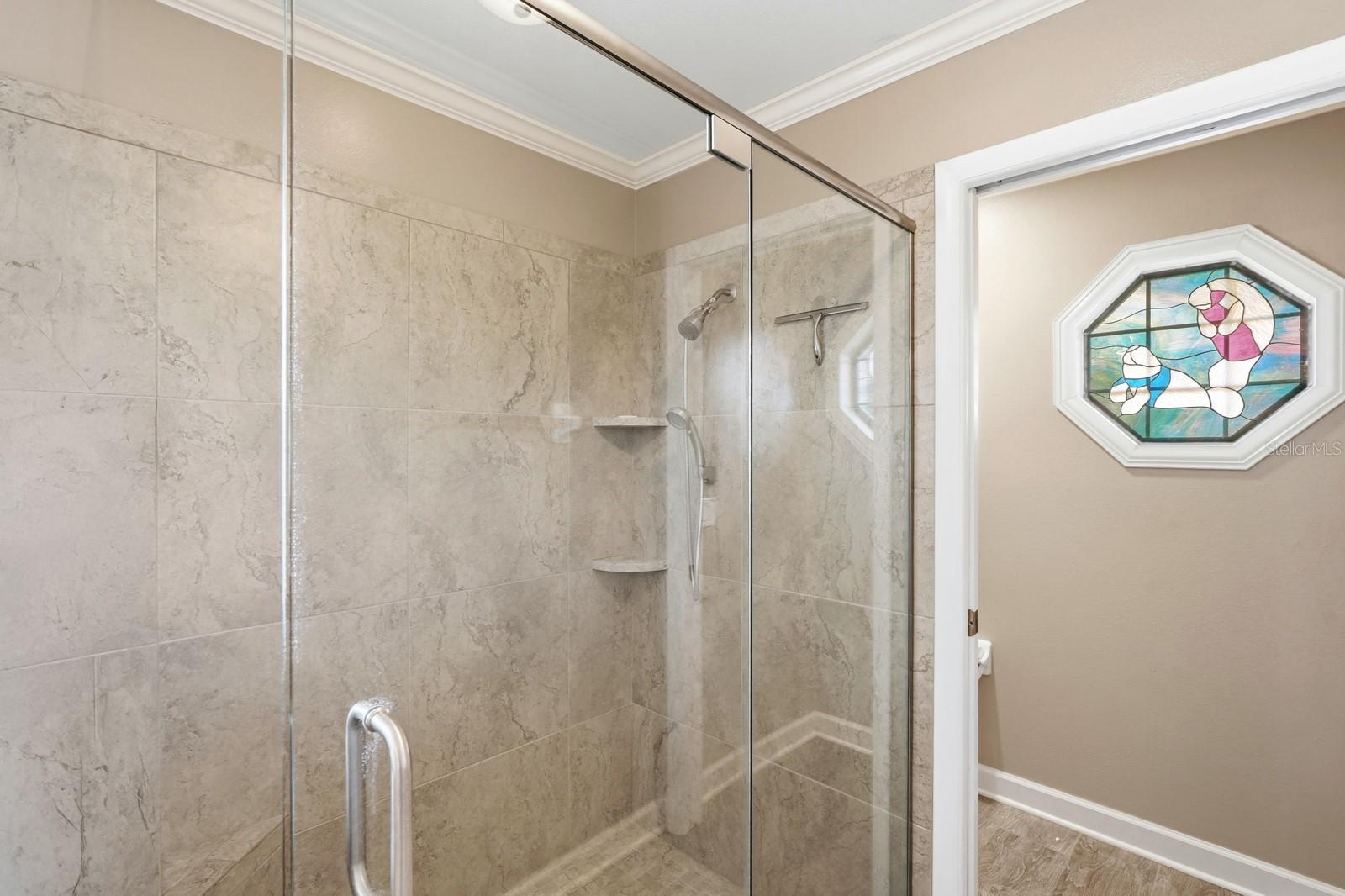 Image 14 of 51 For 31 Cherokee Court W