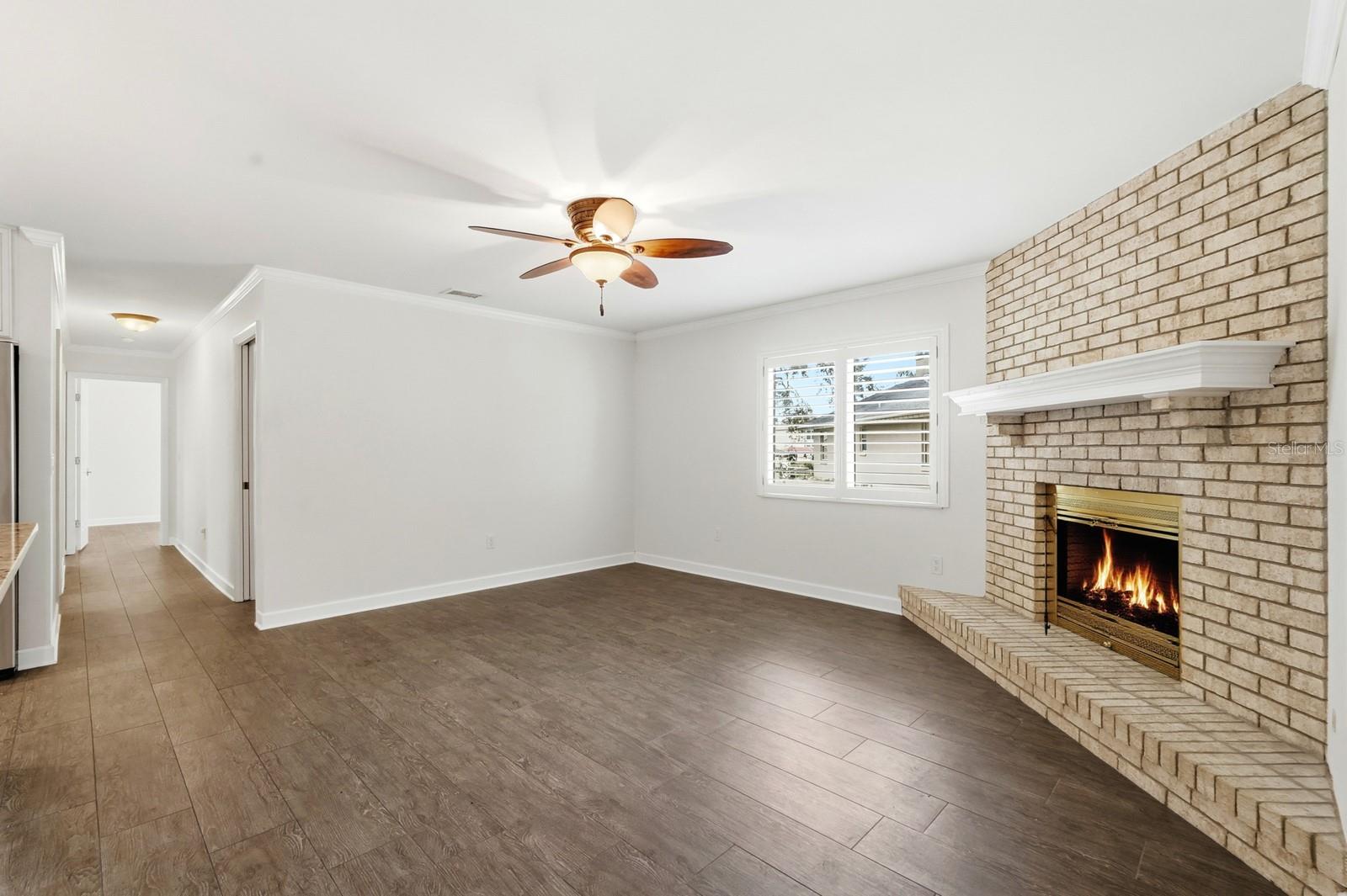 Image 23 of 51 For 31 Cherokee Court W