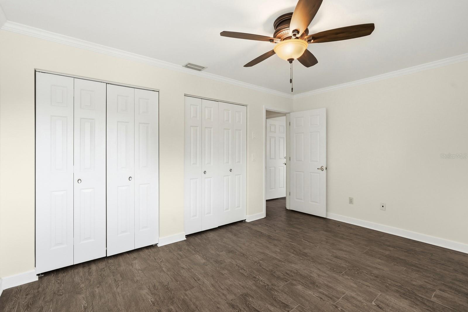 Image 27 of 51 For 31 Cherokee Court W