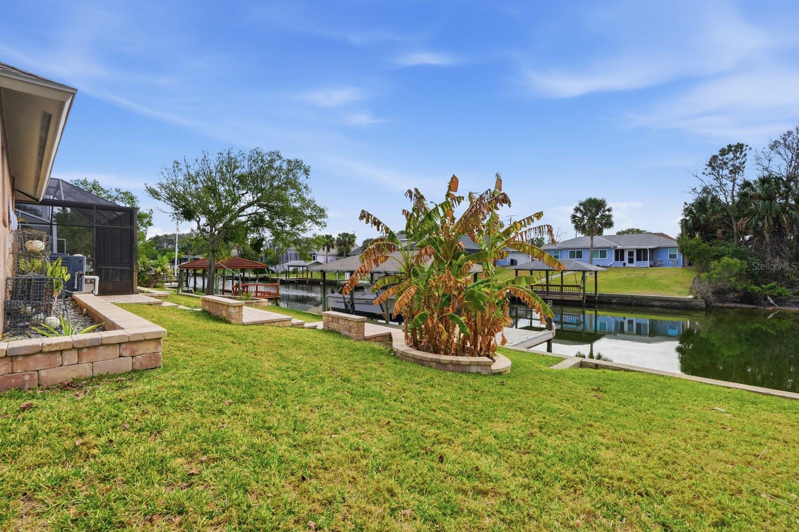 Image 39 of 51 For 31 Cherokee Court W