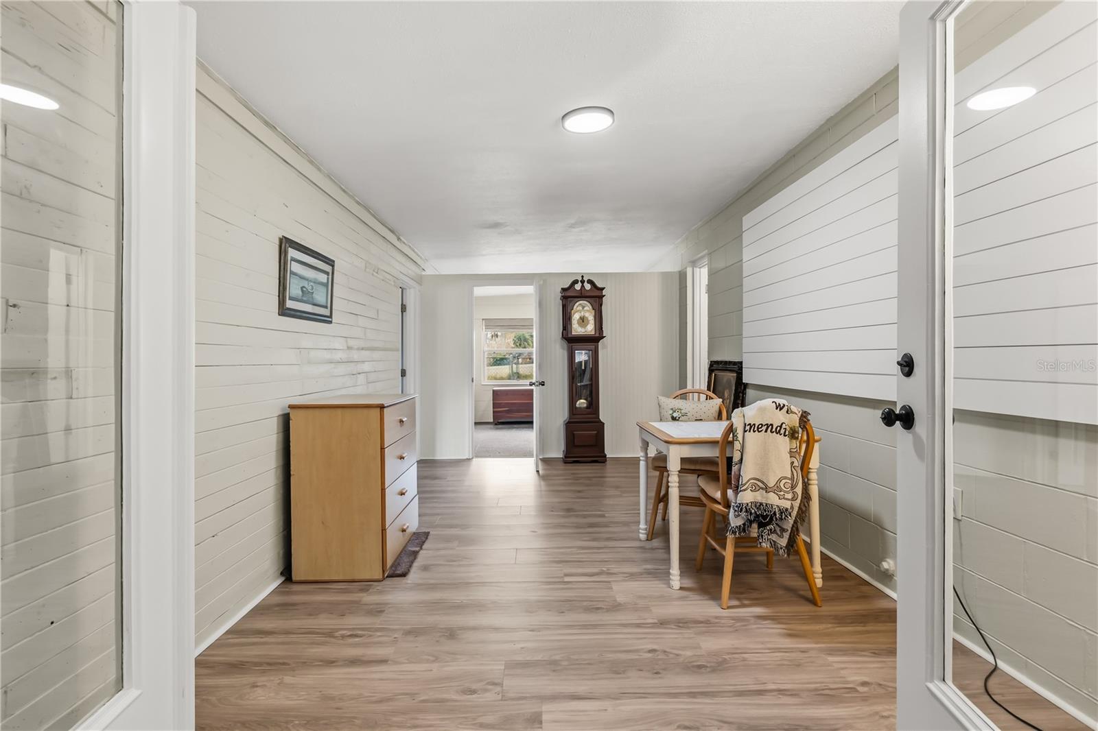 Image 15 of 48 For 9909 Jacaranda Avenue