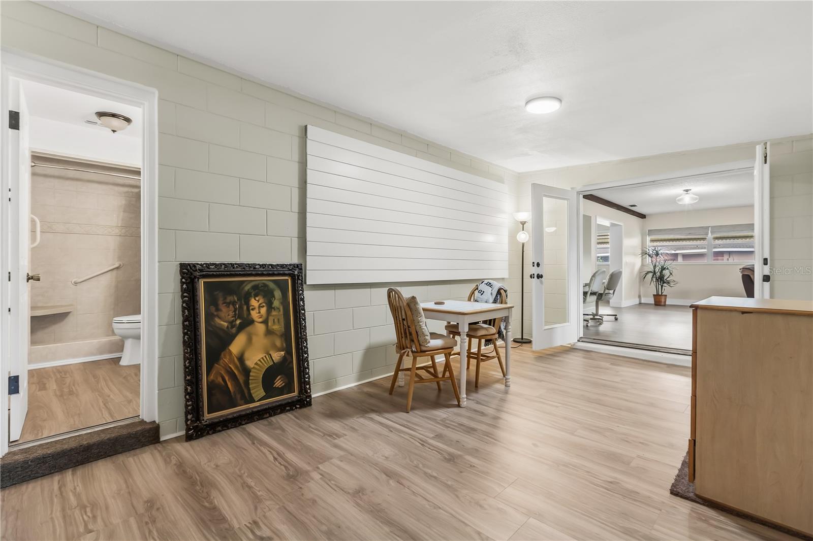 Image 16 of 48 For 9909 Jacaranda Avenue