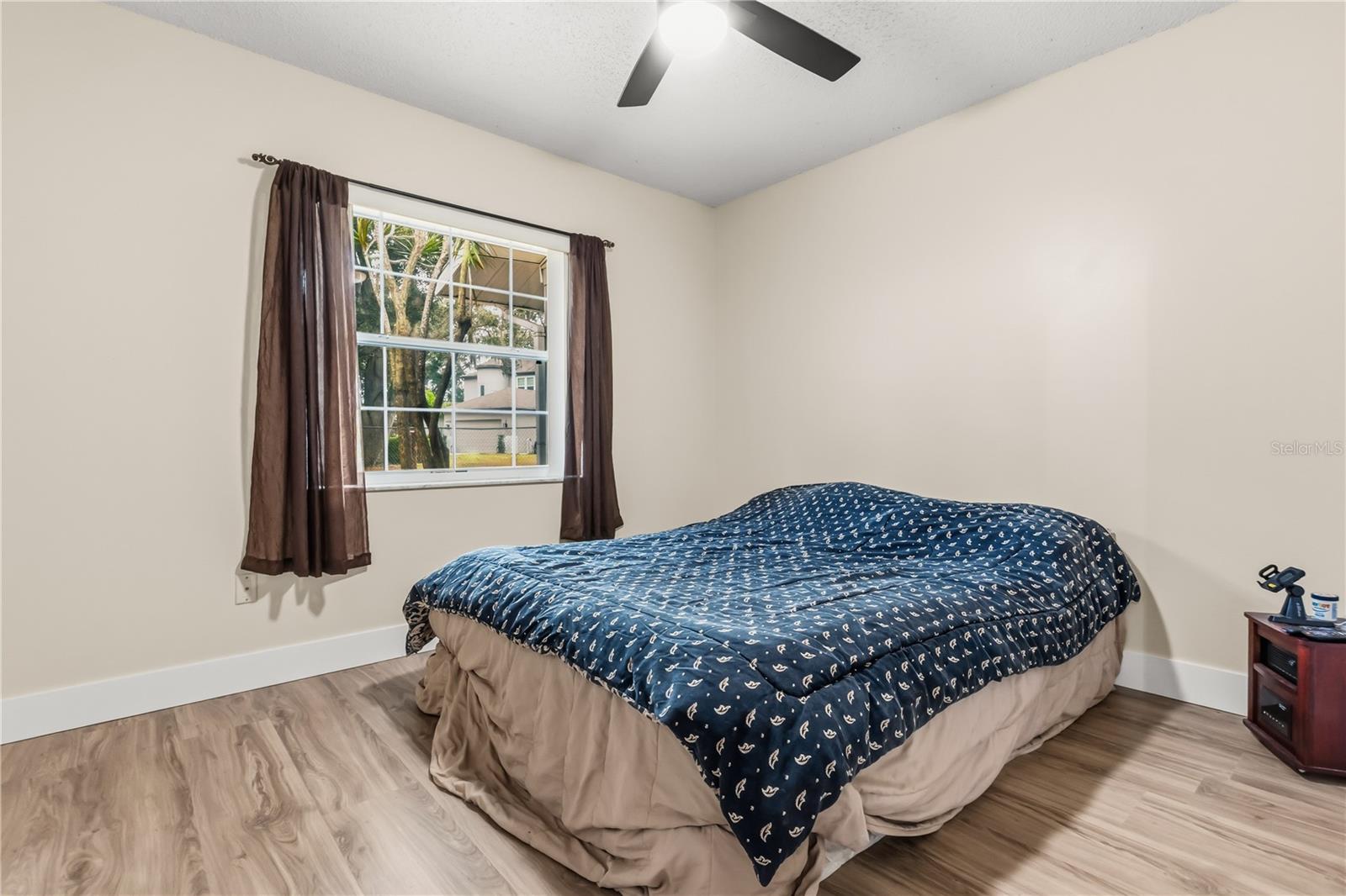 Image 28 of 48 For 9909 Jacaranda Avenue