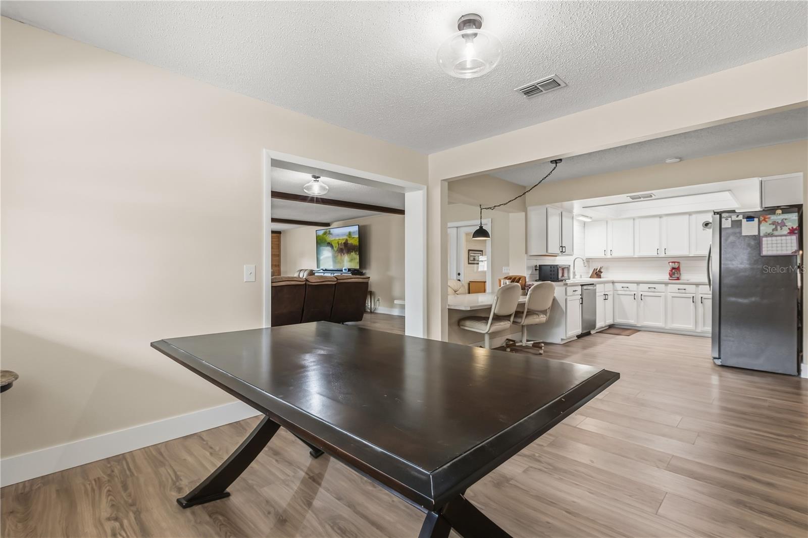 Image 9 of 48 For 9909 Jacaranda Avenue