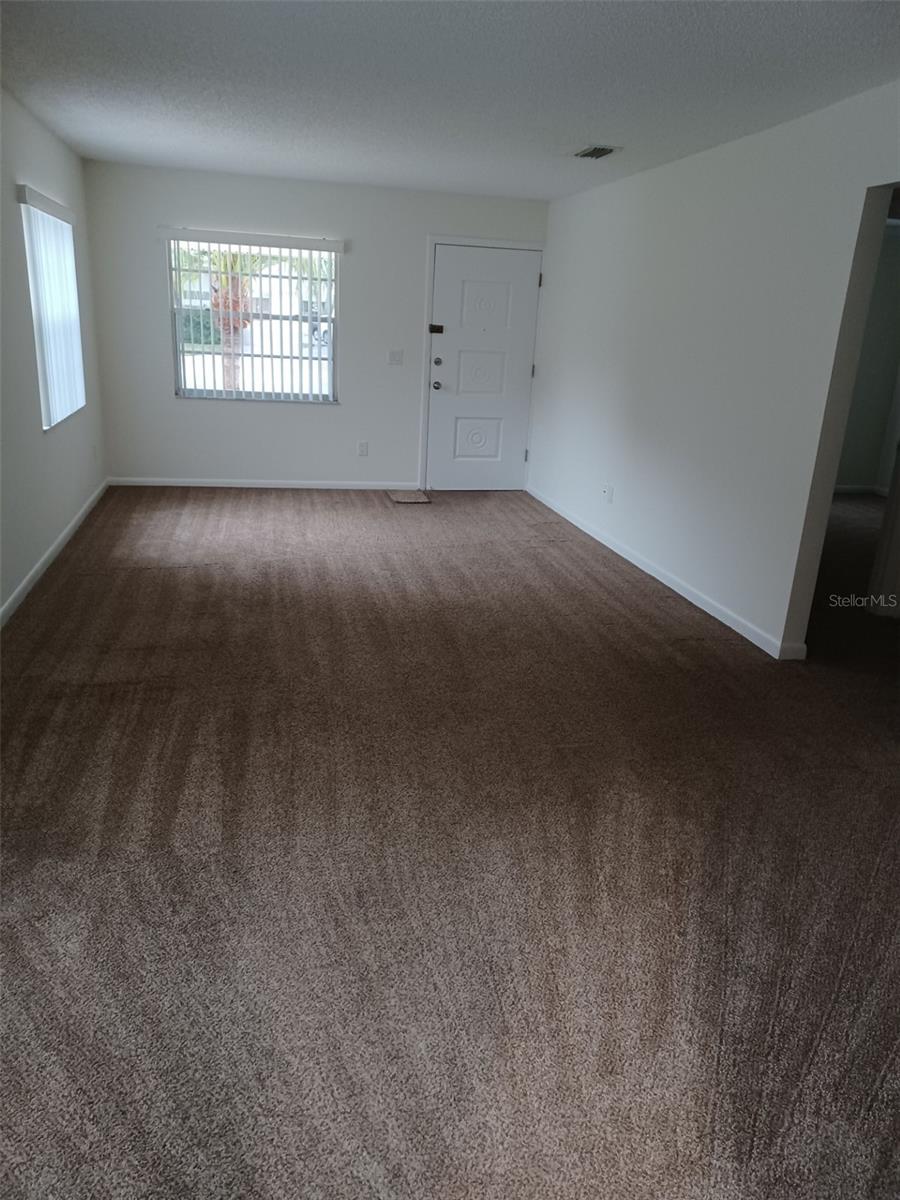 Image 25 of 34 For 2 Fawn Lane 