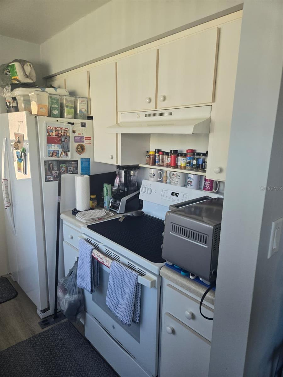 Image 5 of 34 For 2 Fawn Lane 