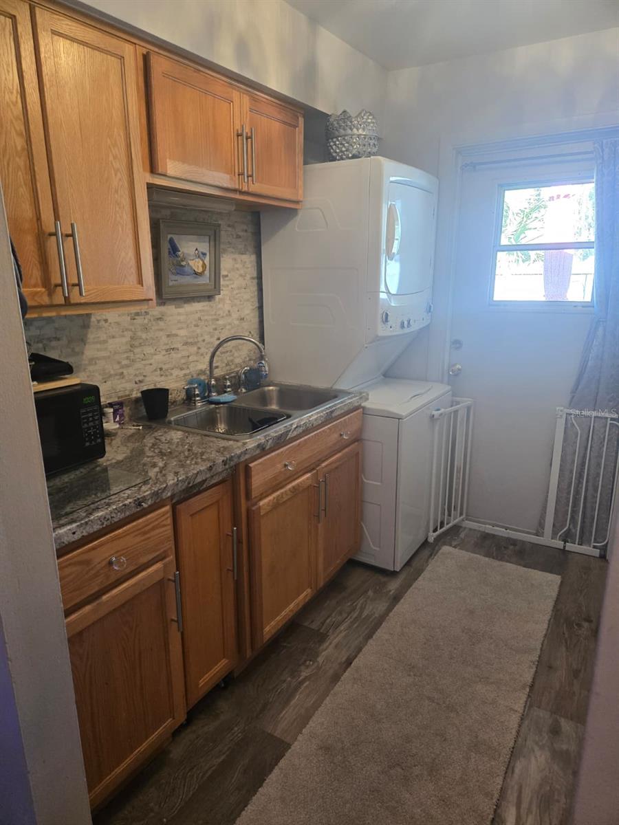 Image 6 of 34 For 2 Fawn Lane 