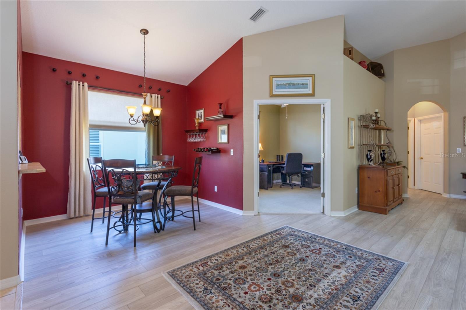 Image 15 of 32 For 148 Raintree Circle