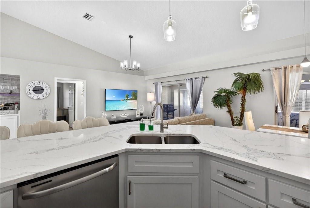 Image 15 of 44 For 46 Whippoorwill Drive