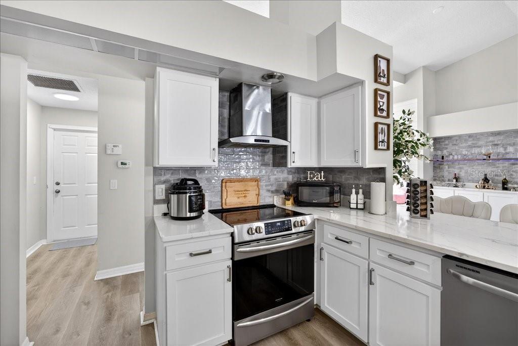 Image 18 of 44 For 46 Whippoorwill Drive