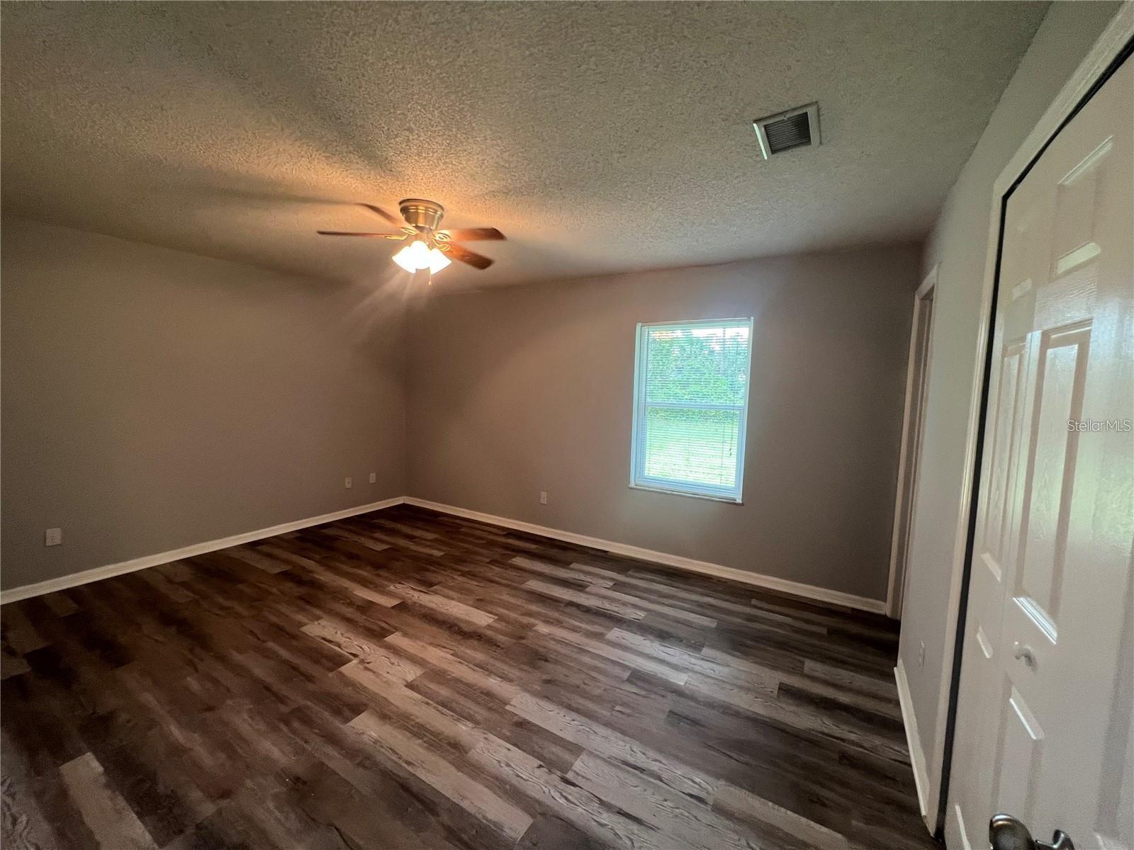 Image 8 of 11 For 23 Richmond Drive