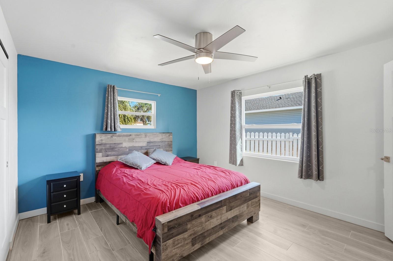 Image 21 of 36 For 364 Palm Circle